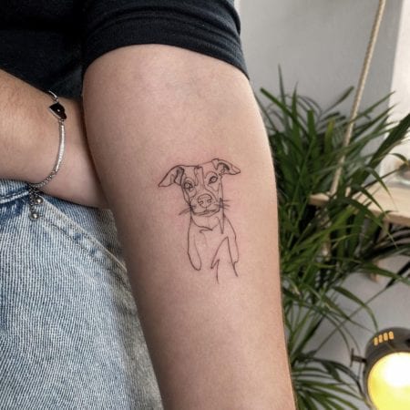Tattoo perro linea fina continua