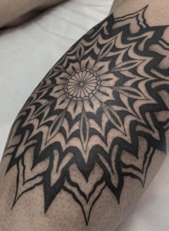 tattoo mandala blackwork