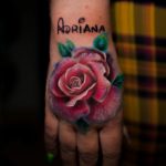tattoo rosa realista