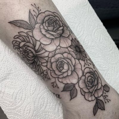 Tattoo composición floral