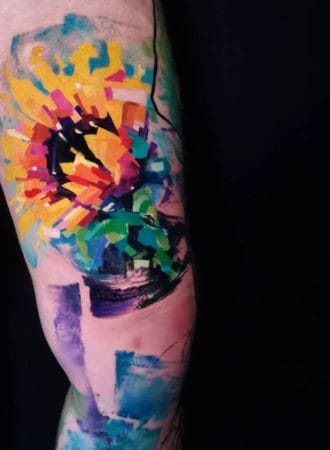 tattoo girasol abstracto