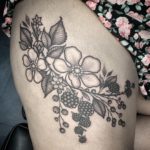 tattoo flores y frutas