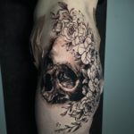 Tattoo calavera con flores