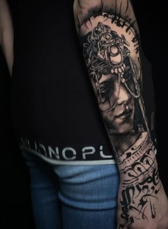 Tattoo retrato black work