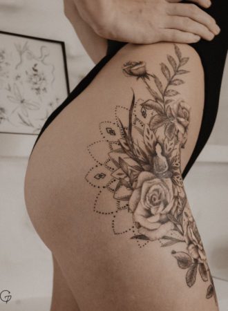 tattoo composición floral