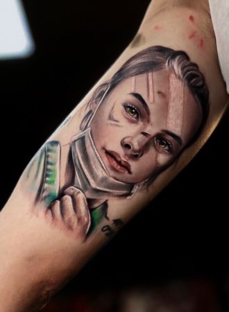 tattoo retrato enfermera