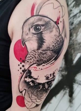 Tattoo águila rapaz