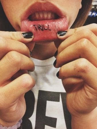 tatuaje labios