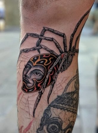 Tattoo araña tradicional