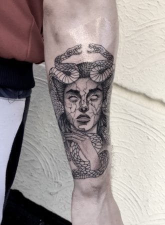 tattoo medusa yosu